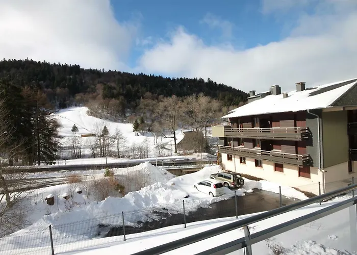 Апартаменты Le B3 De Claire - La Montille Ле-Мон-Дор